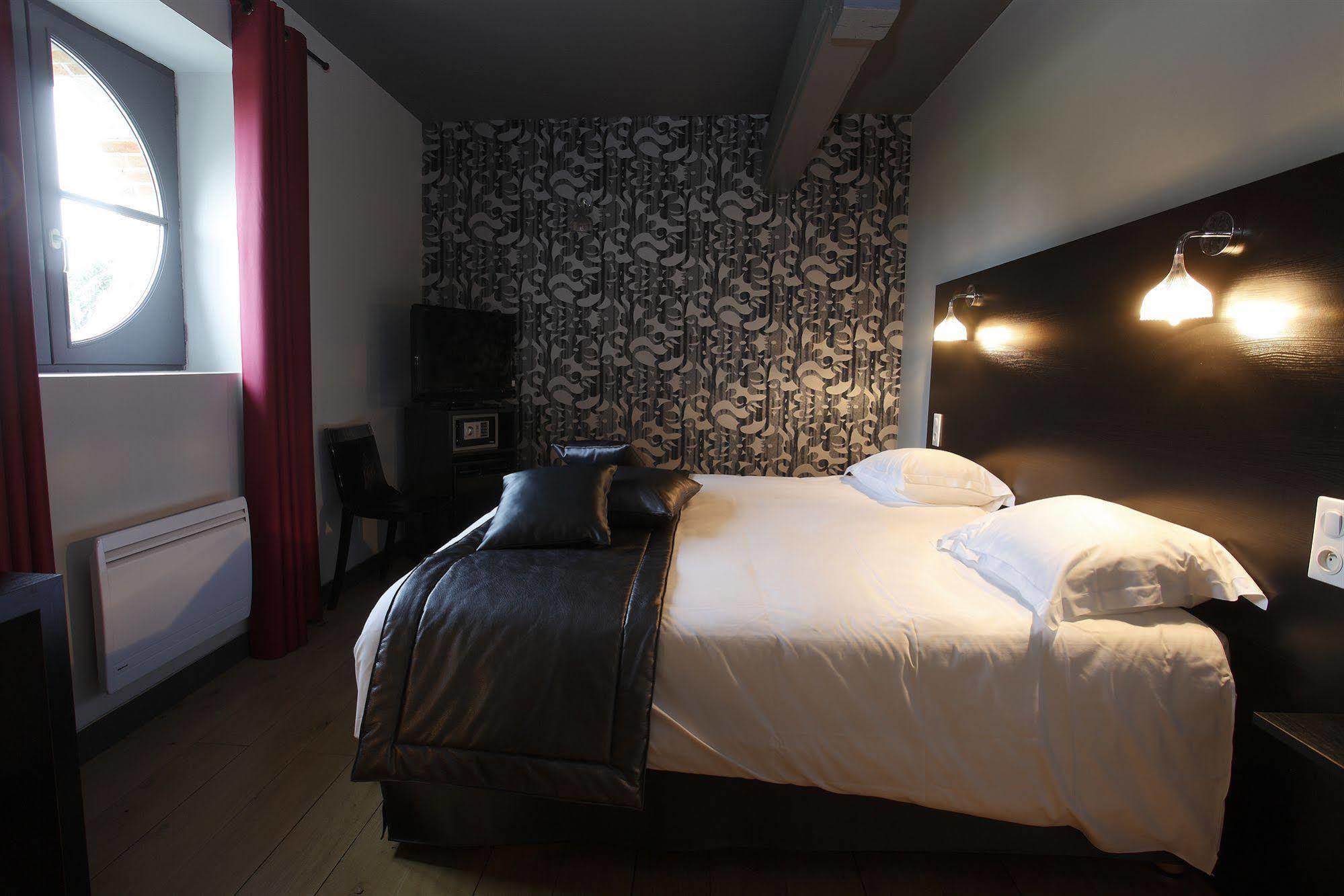 Hotel Chateau De La Barbiniere Saint-Laurent-sur-Sèvre Eksteriør bilde